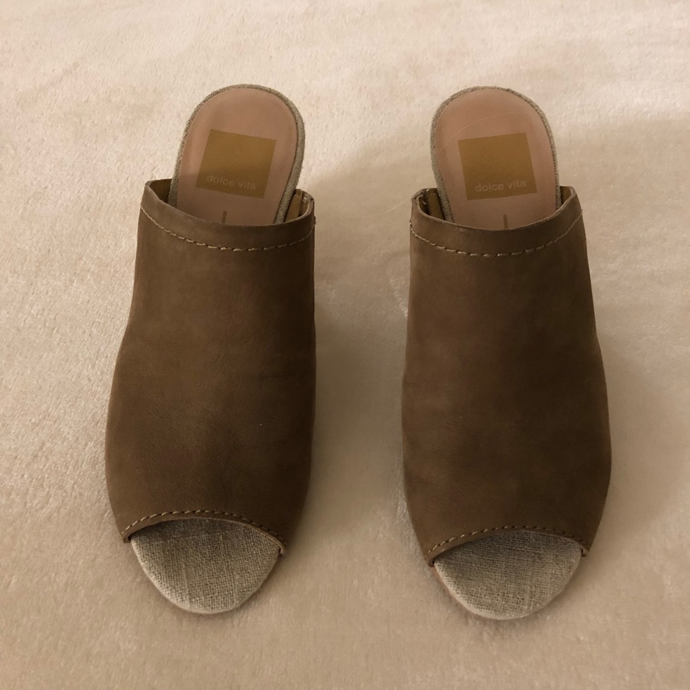 Tan Dolce Vita Suede Wedges!